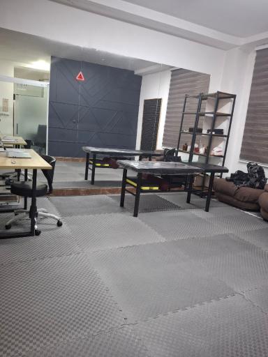 عکس کلینیک حرکات اصلاحی هونام