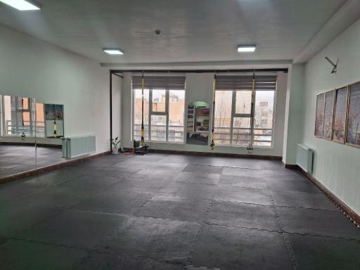 عکس کلینیک حرکات اصلاحی هونام