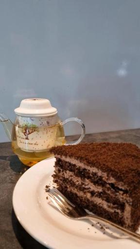 عکس کافه و قلیون سرای فانوس