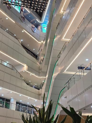 عکس مرکز خرید پاژ