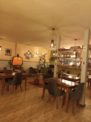 عکس کافه رترو 