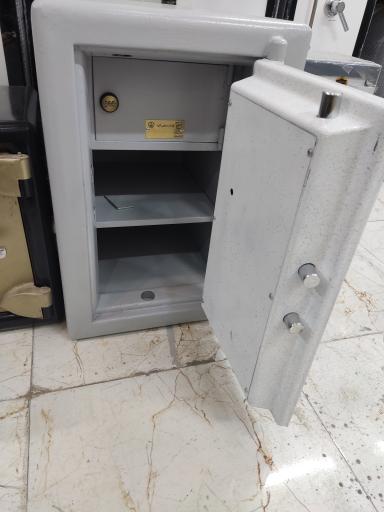 عکس فروشگاه گاوصندوق نسوز