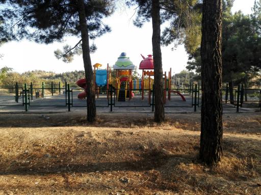 عکس زمین بازی کودکان