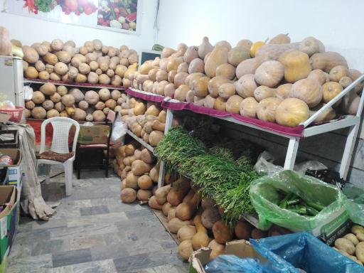 عکس میوه فروشی بهشت اکبر