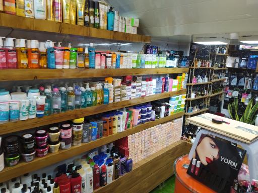 عکس لوازم آرایشی بهداشتی ماتیک