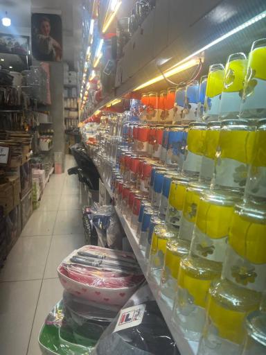 عکس ارزانسرای نفیس 