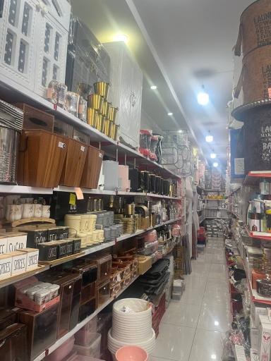 عکس ارزانسرای نفیس 