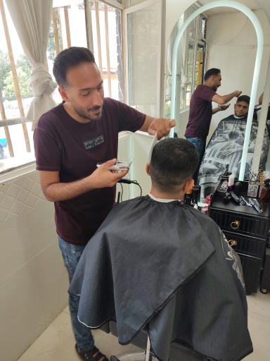 عکس آرایشگاه مردانه مهرکات 