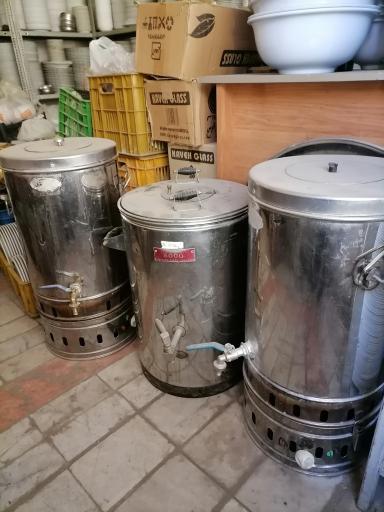 عکس کرایه چی وصال، ظروف کرایه