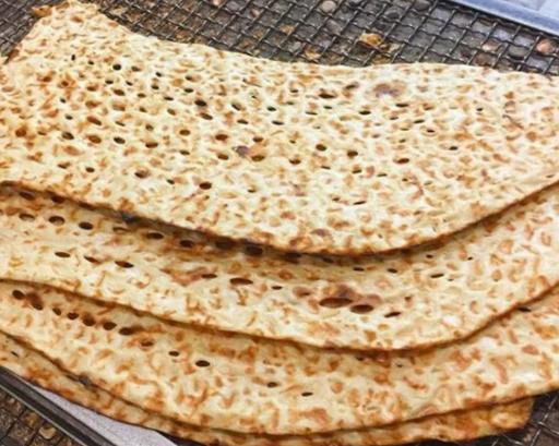 عکس نانوایی سنگکی آزاد پز