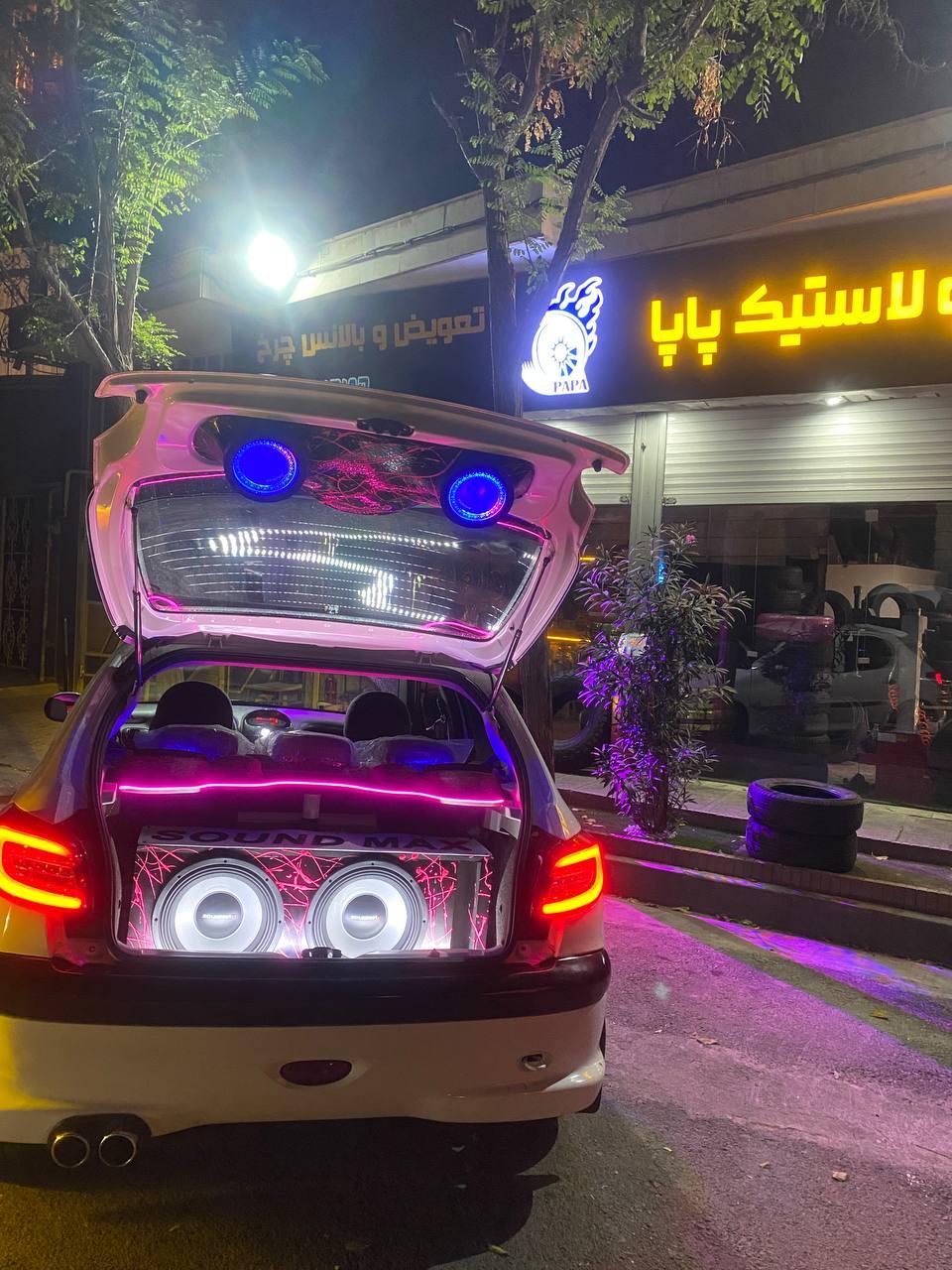 عکس لاستیک و آپاراتی پاپا