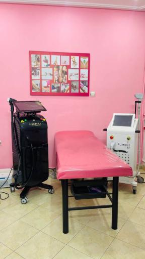 عکس کلینیک زیبایی نسترن