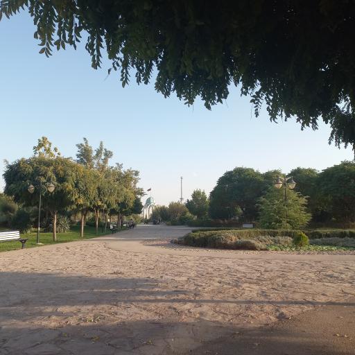 عکس بوستان ارغوان