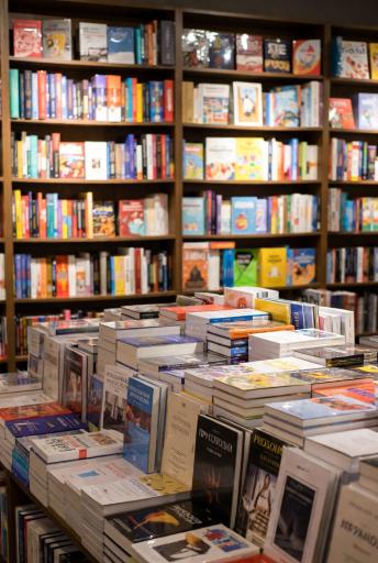 عکس کتاب فروشی سپهر