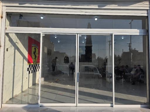 عکس شیشه بری احمدی