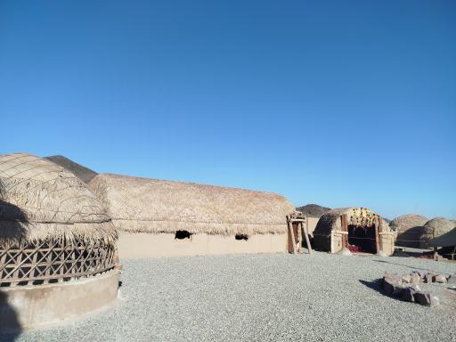 عکس دهکده سنتی سرون