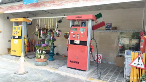 عکس پمپ بنزین ونک