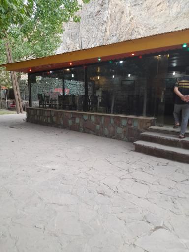 عکس باغ رستوران هزار بند