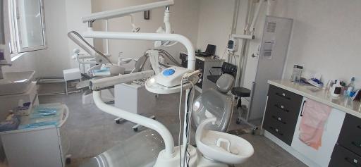 عکس دندانپزشکی دکتر وحید جلایی