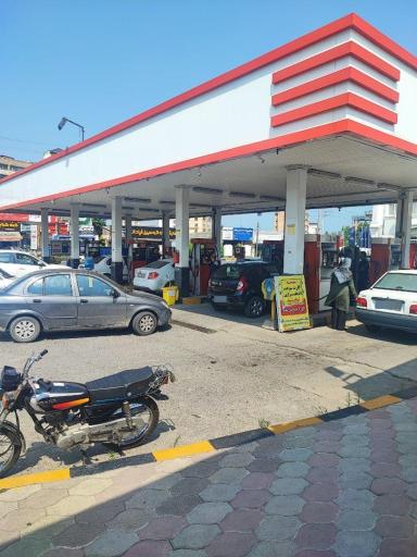 عکس پمپ بنزین شرکتی 1