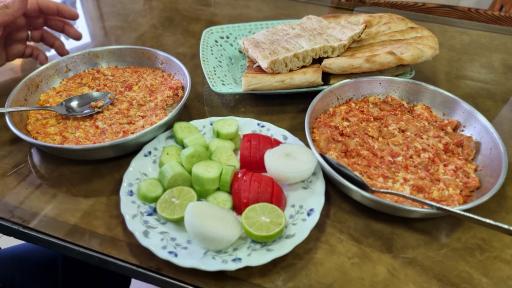 عکس صبحانه حقی