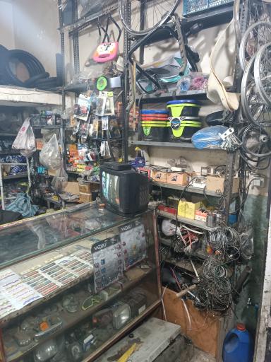 عکس دوچرخه سازی و لوازم یدکی اوتادی