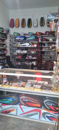 عکس بورس لوازم یدکی و اسپرت موتورسیکلت هندا قوامی