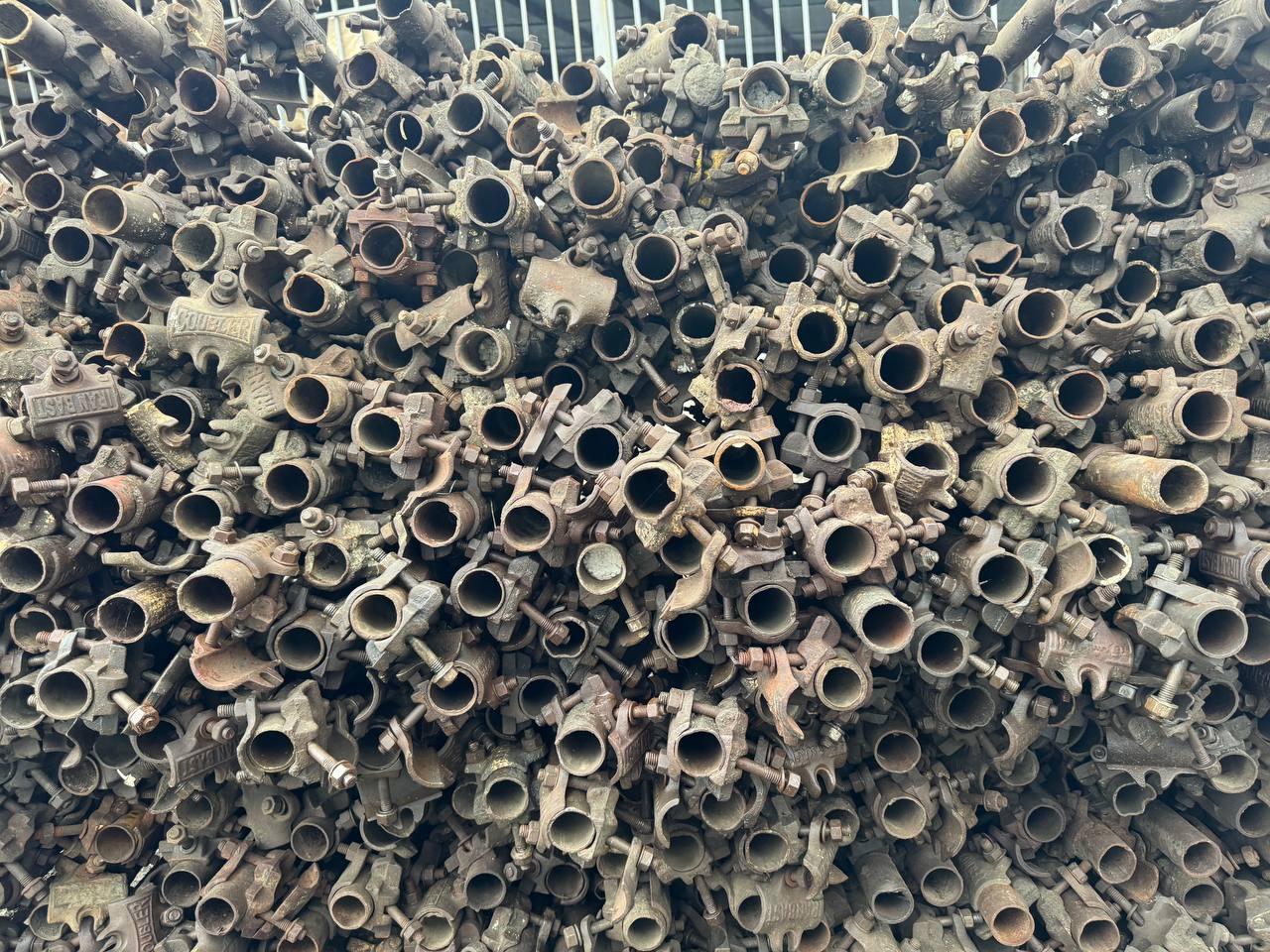 عکس فروشگاه بزرگ داربست 369