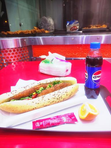 عکس ساندویچی سیروس 
