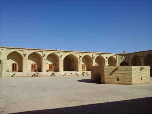 عکس کاروانسرای شاه عباسی میبد