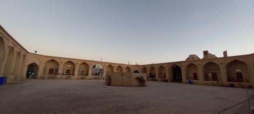 عکس کاروانسرای شاه عباسی میبد