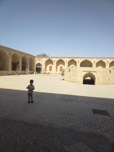 عکس کاروانسرای شاه عباسی میبد