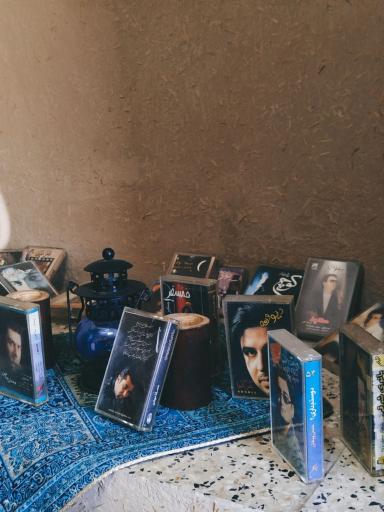 عکس عمارت تقوی کافه هور