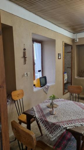 عکس عمارت تقوی کافه هور