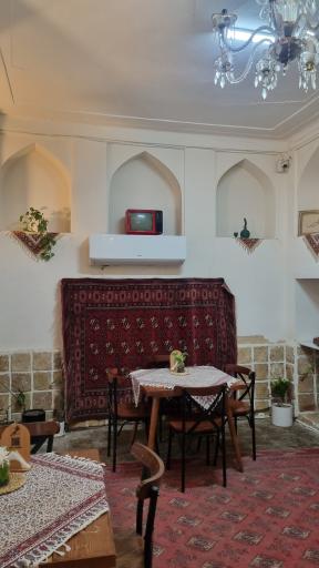 عکس عمارت تقوی کافه هور