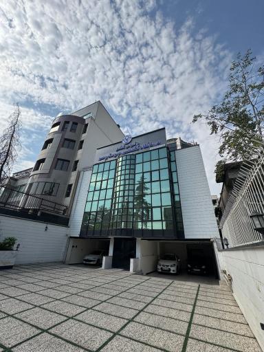 عکس کلینیک تخصصی پوست و مو ونوس ظفر