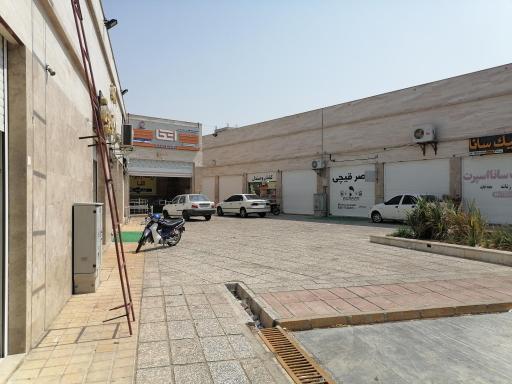 عکس فروشگاه کیف و کفش پاپوش 