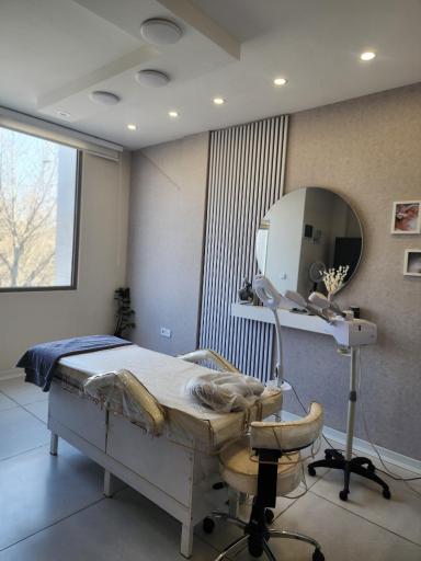 مرکز تخصصی لاغری و زیبایی روژه