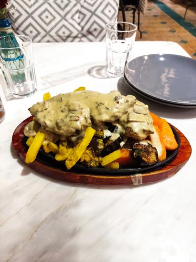 عکس رستوران موسیو آراکل