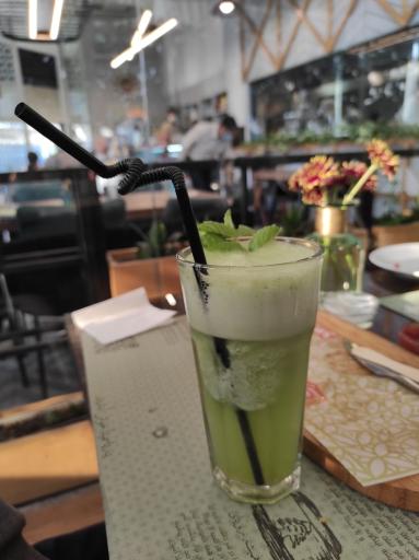 عکس رستوران لبنانی یاسمینا