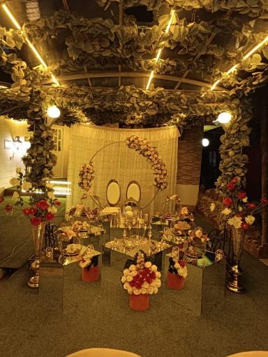 تالار صدف طلایی