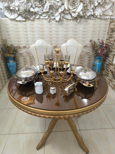 تالار صدف طلایی