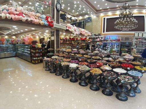 عکس شیرینی فروشی قصر پاپلی