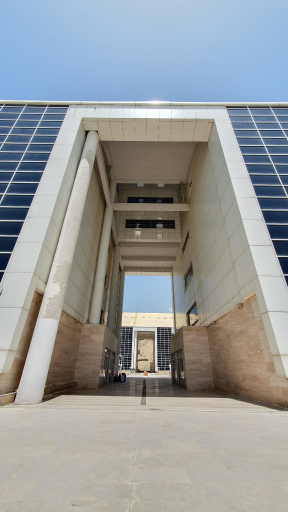 عکس ساختمان ابن سینا