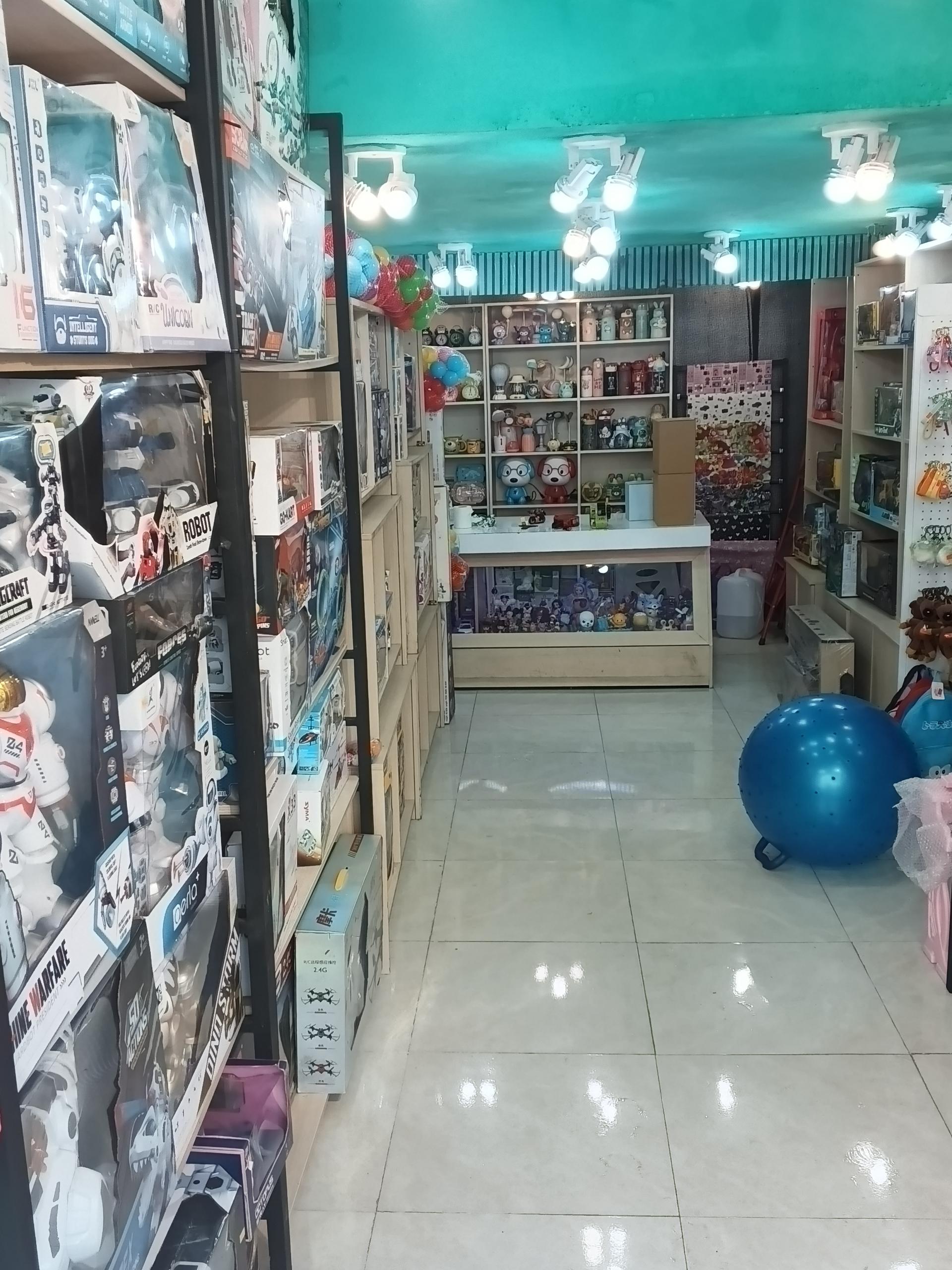 عکس اسباب بازی فروشی بابل کودک