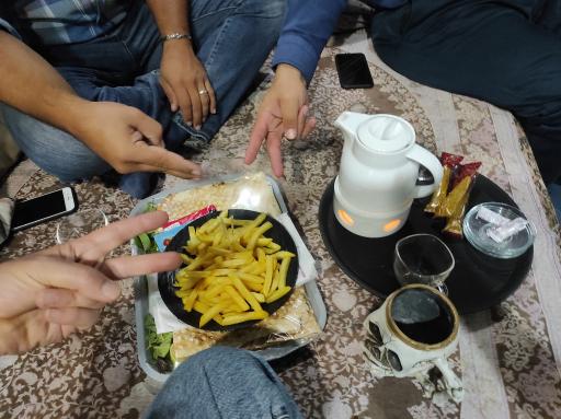 عکس کافه باغ شب نار
