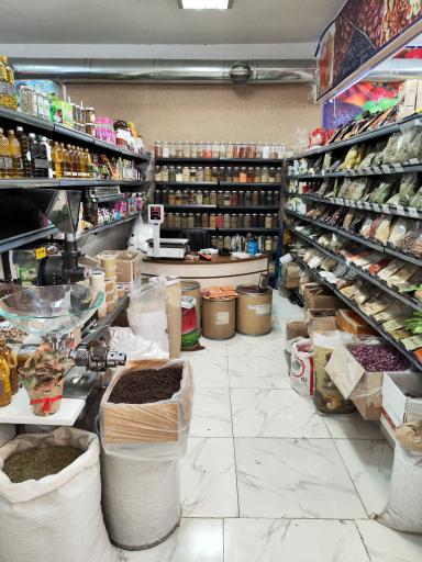 عکس بازار روز نیاوران