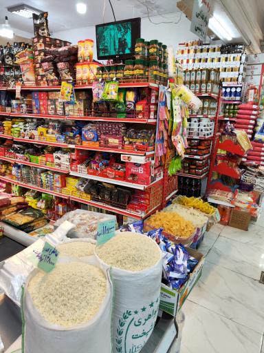 بازار روز نیاوران