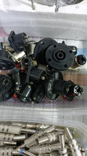 عکس دفتر آموزش مداحی استاد امیرپور