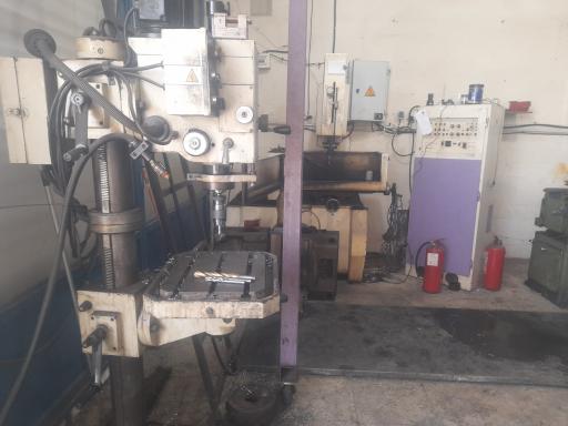 عکس کارگاه ماهان قالب